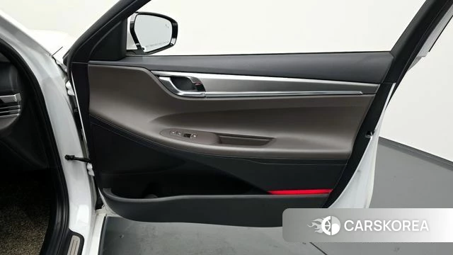 Hyundai The New Grandeur IG id 4384036 из Кореи 17