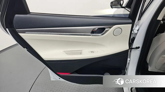 Hyundai The New Grandeur IG id 4415797 из Кореи 17