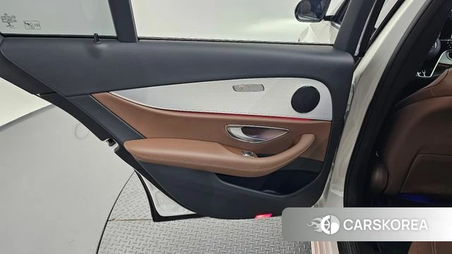 Mercedes-Benz E-Class W213 id 4250096 из Кореи 17