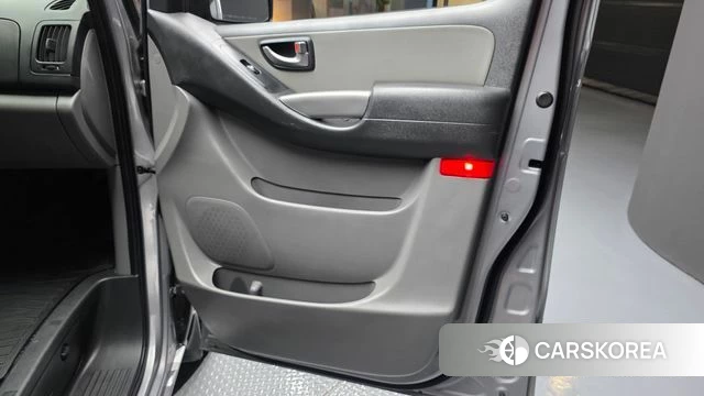 Hyundai The New Grand Starex id 4662236 из Кореи 17