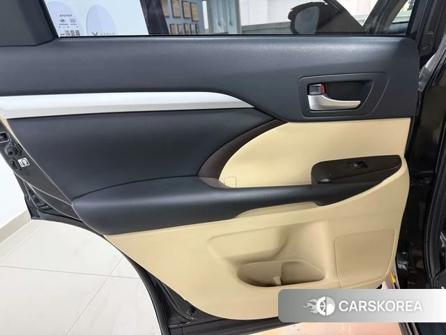 Toyota Highlander id 3983147 из Китая 17