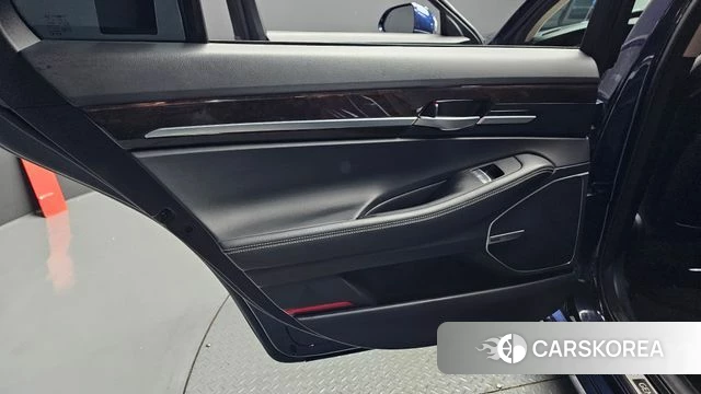 Genesis G90 id 4196457 из Кореи 17