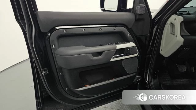 Land Rover Defender (L663) id 4721847 из Кореи 17