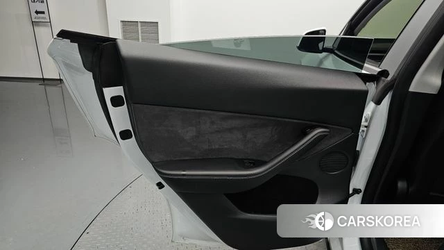 Tesla Model Y id 4792183 из Кореи 17