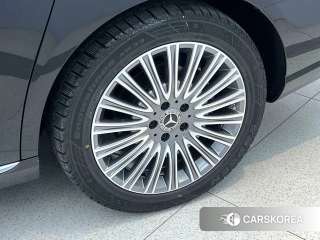 Mercedes-Benz E-class id 4236384 из Китая 17