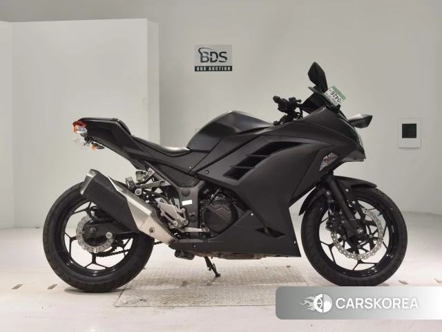 Проданный Kawasaki NINJA 250 2015 из Японии