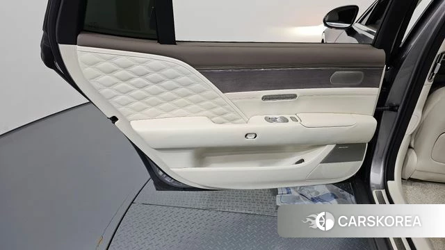 Genesis G90 (RS4) id 4656399 из Кореи 17