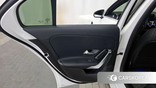 Mercedes-Benz A-Class W177 id 4383758 из Кореи 17