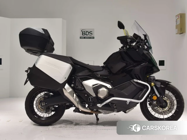 Проданный Honda X-ADV 750 id 4177074 из Японии