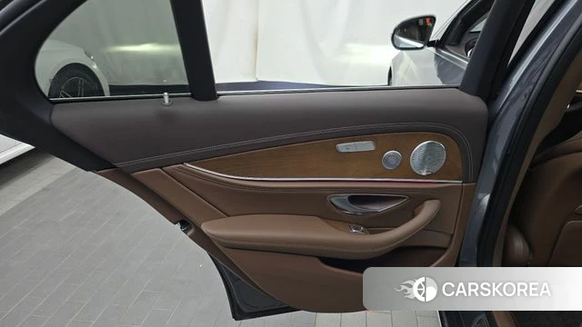 Mercedes-Benz E-Class W213 id 4465136 из Кореи 17