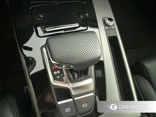 Audi Q5L id 4353422 из Китая 17