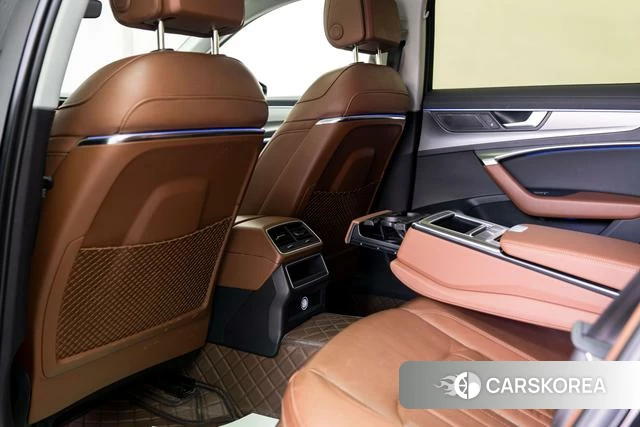 Audi A6L id 4291088 из Китая 17