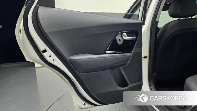 Kia Niro id 4776421 из Кореи 17