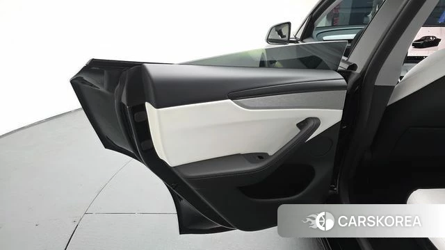 Tesla Model Y id 4200608 из Кореи 17