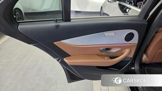 Mercedes-Benz E-Class W213 id 4557359 из Кореи 17