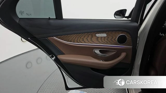 Mercedes-Benz E-Class W213 id 4835243 из Кореи 17