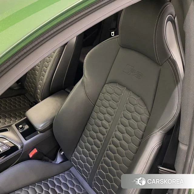Audi RS 4 id 4222033 из Китая 17