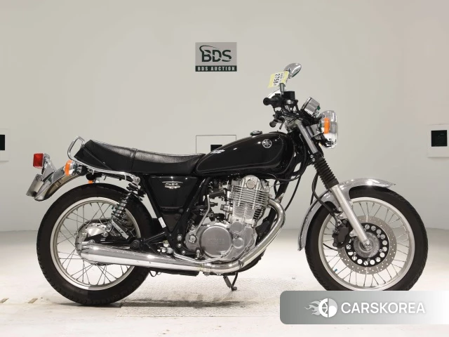 Проданный Yamaha SR 400 2018 из Японии, фото 2