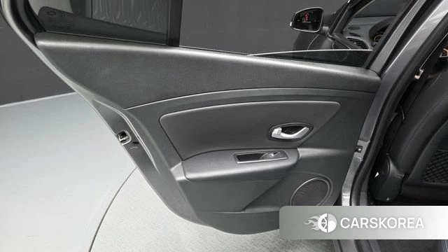 Renault Korea (Samsung) SM3 Z.E. id 4529929 из Кореи 17