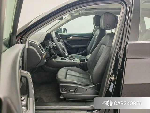 Audi Q5L id 4278726 из Китая 17