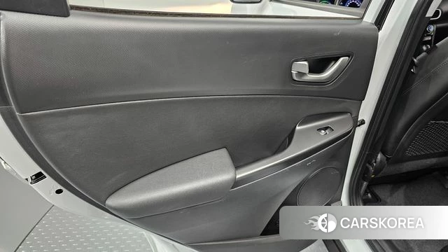 Hyundai Kona Hybrid id 4520075 из Кореи 17