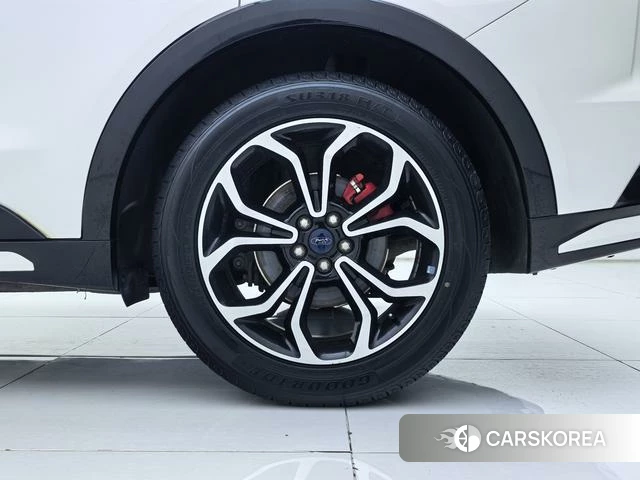 Ford EVOS id 4399886 из Китая 17