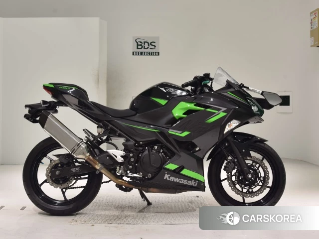 Проданный Kawasaki NINJA 400 2019 из Японии