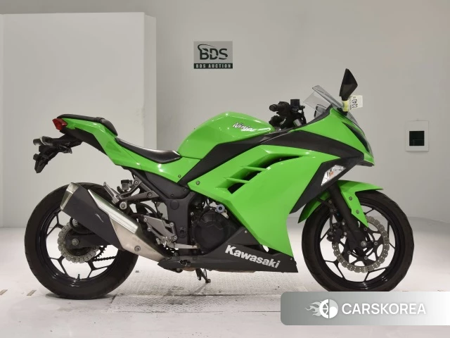 Проданный Kawasaki NINJA 250 2015 из Японии