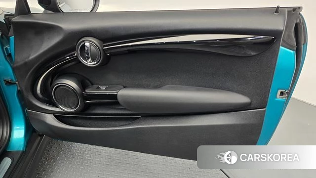 Mini Cooper Convertible id 4362372 из Кореи 17