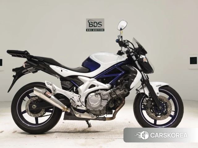 Проданный Suzuki GLADIUS 400 2010 из Японии, фото 2