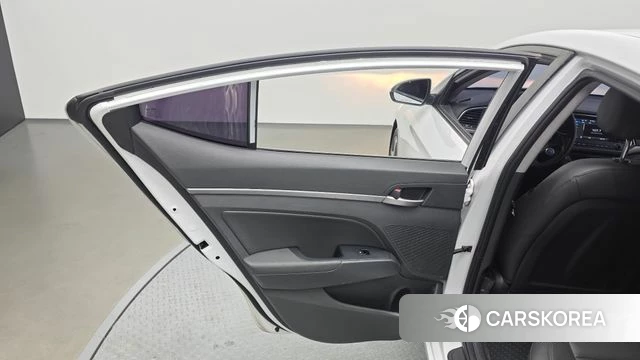 Hyundai Avante AD id 4403543 из Кореи 17