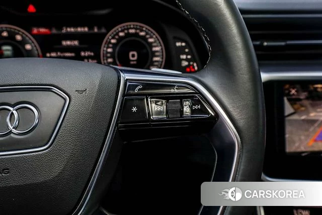 Audi A7L id 4273498 из Китая 17