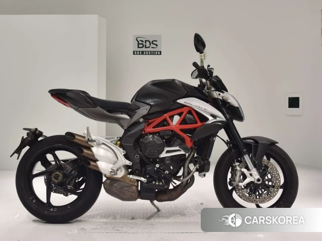 Проданный MV AGUSTA BRUTALE 800 id 4171506 из Японии