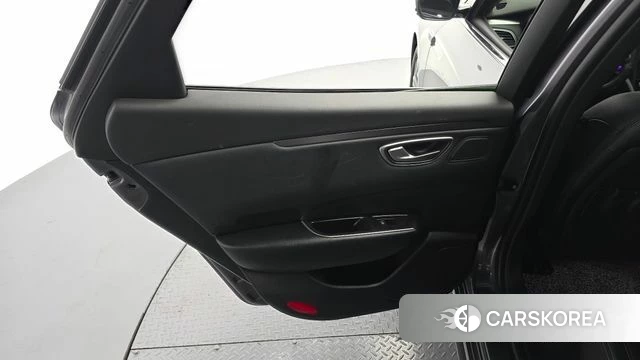 Renault Korea (Samsung) The New SM6 id 4835321 из Кореи 17