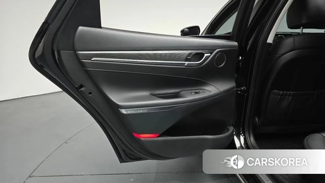 Hyundai Grandeur IG Hybrid id 4543139 из Кореи 17