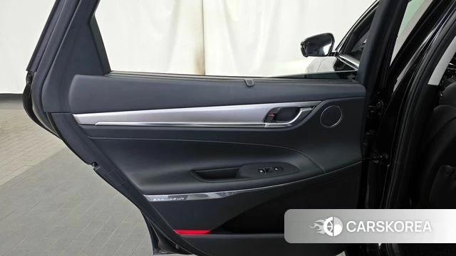 Hyundai The New Grandeur IG Hybrid id 4396650 из Кореи 17