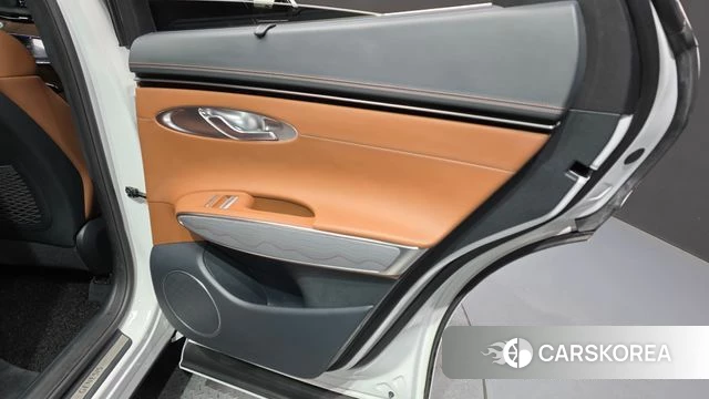 Genesis GV70 id 4350550 из Кореи 17