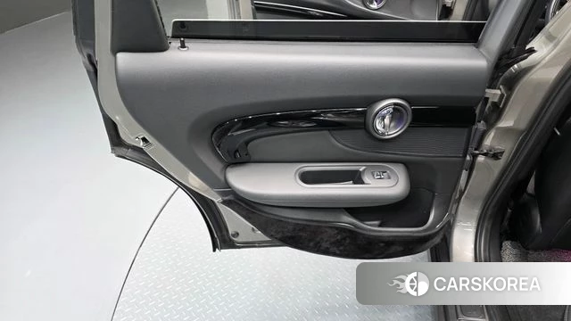 Mini Cooper D Clubman id 4447634 из Кореи 17
