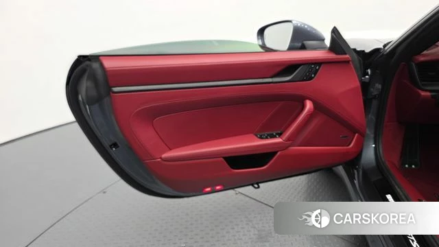 Porsche 911(992) id 4479936 из Кореи 17