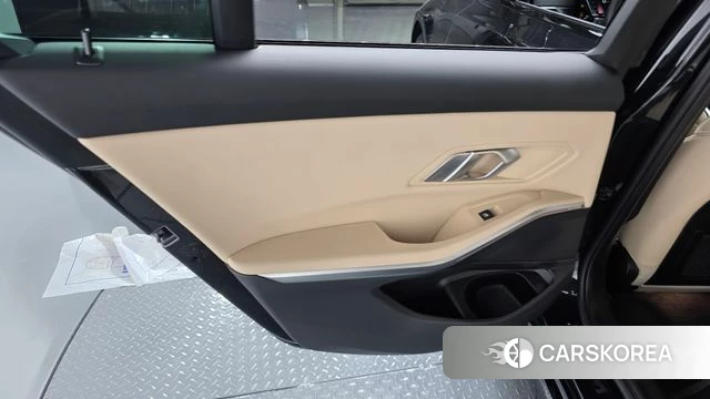 BMW 3 Series (G20) id 4281396 из Кореи 17