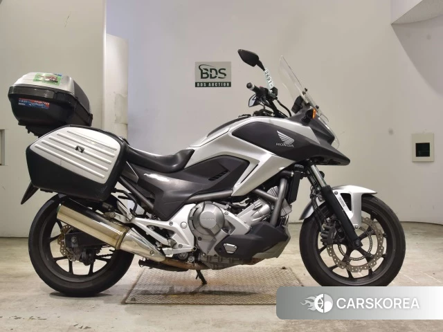Проданный Honda NC700X LD DCT 2012 из Японии, фото 2