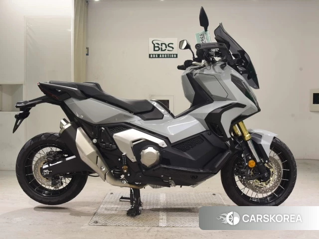 Проданный Honda X-ADV 750 2023 из Японии