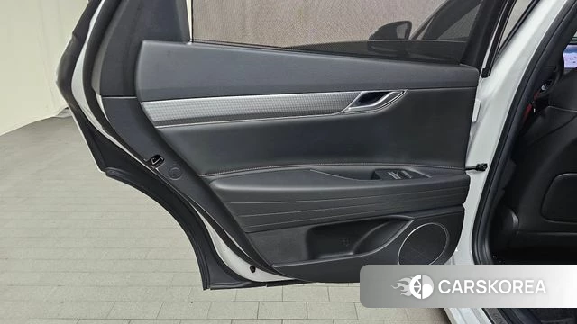Genesis G80 (RG3) id 4539788 из Кореи 17