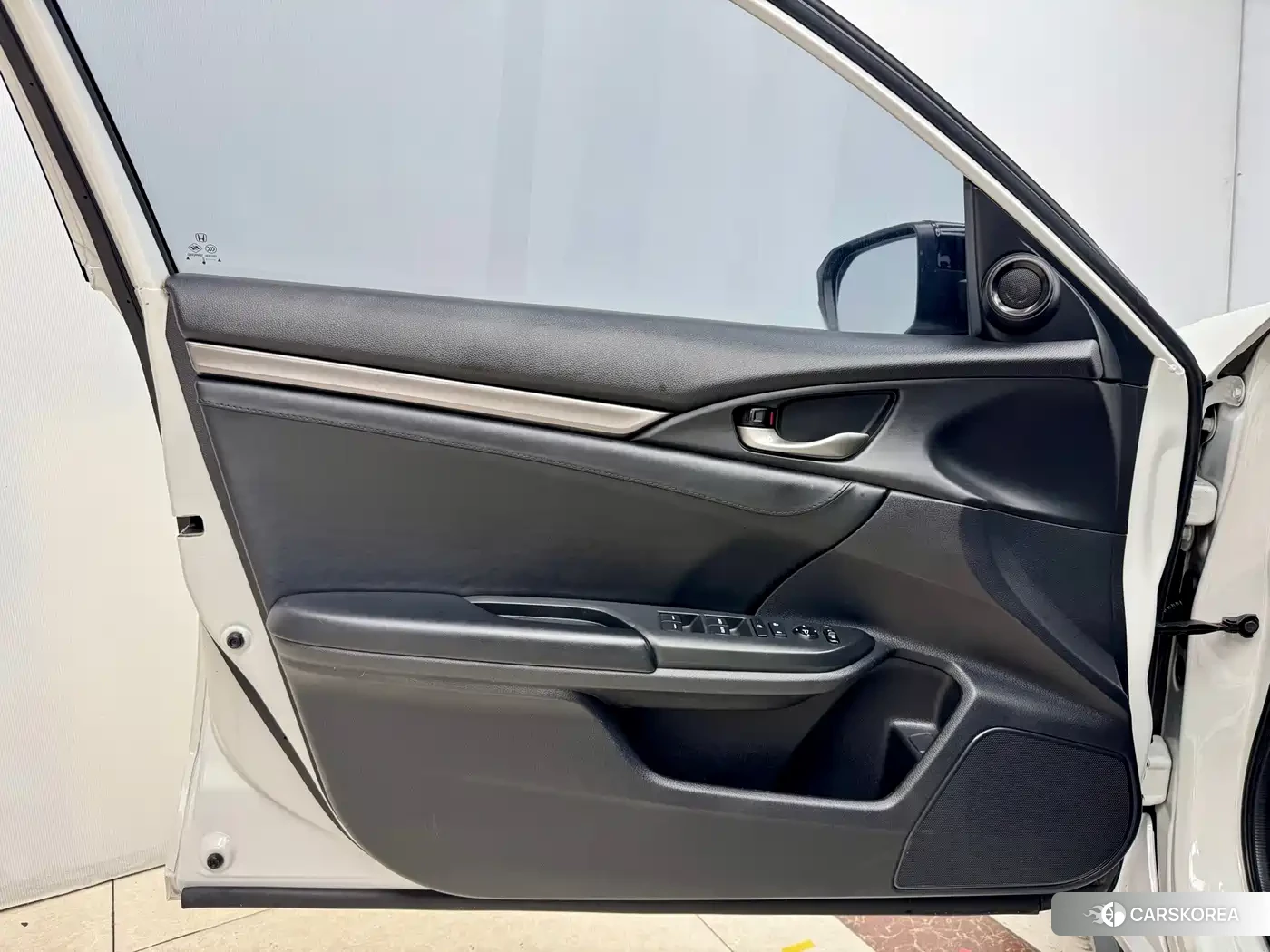 Honda Civic id 4654537 из Китая 17