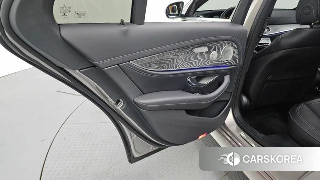 Mercedes-Benz E-Class W213 id 4580173 из Кореи 17
