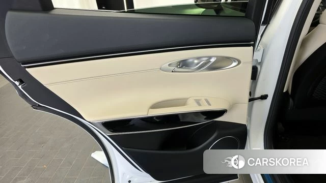 Genesis GV70 id 4329781 из Кореи 17
