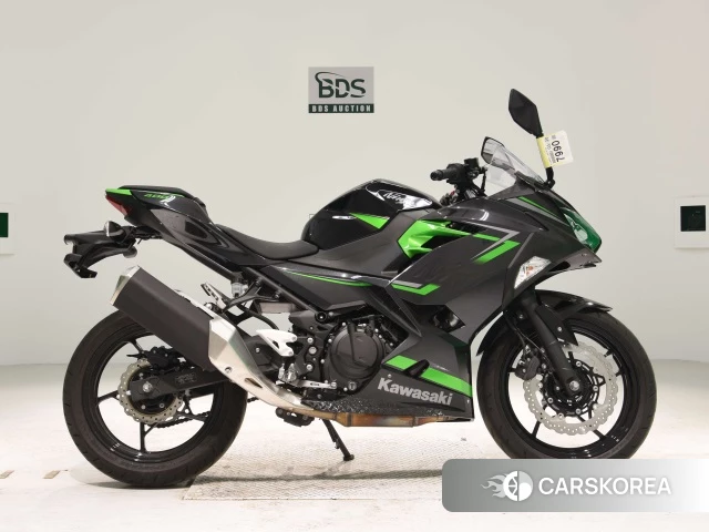 Проданный Kawasaki NINJA 400 2023 из Японии