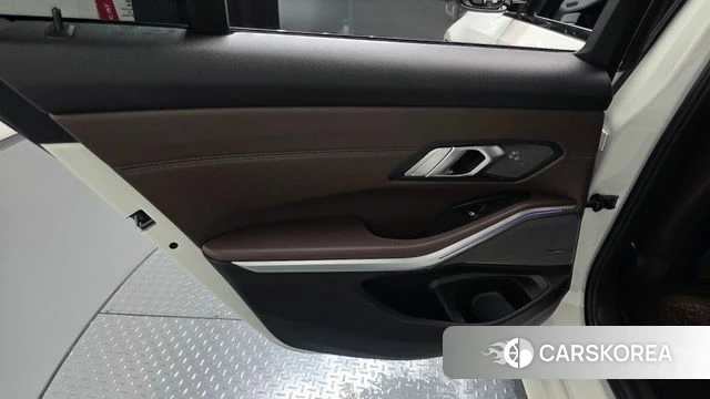 BMW 3 Series (G20) id 4732584 из Кореи 17