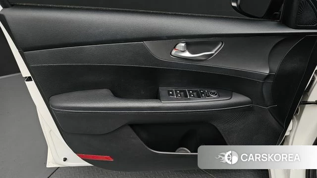 Kia Come New K3 id 4520705 из Кореи 17