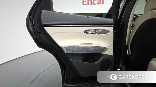 Genesis GV70 id 4640755 из Кореи 17